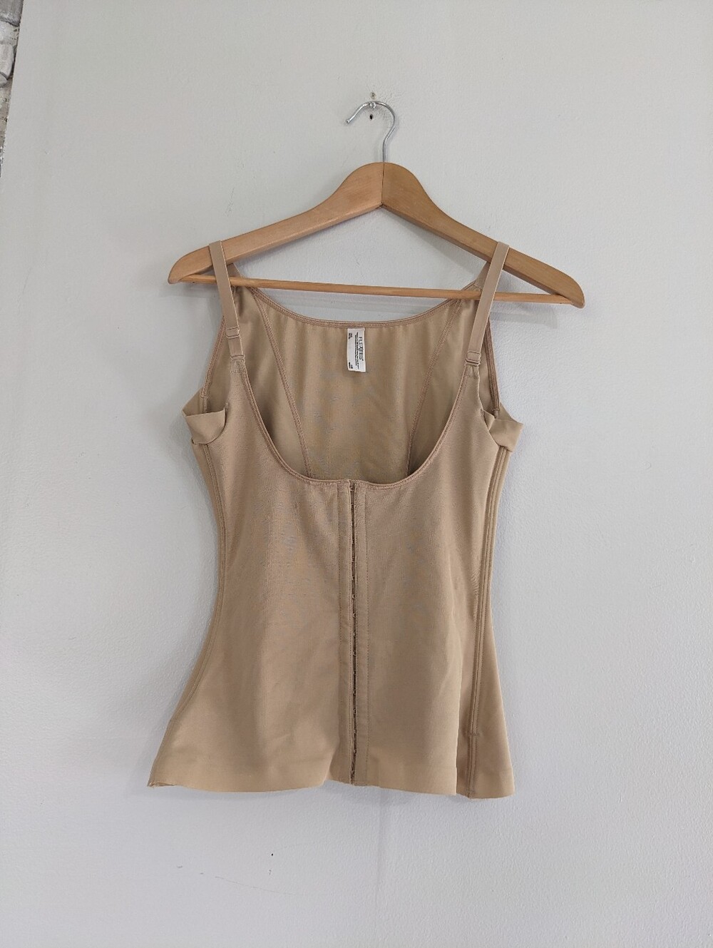 Fleexees Shapewear Women's Large Beige Tummy Control Clasp Front Closure Stretch
